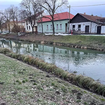 Lina Prémium Appartement Gyula